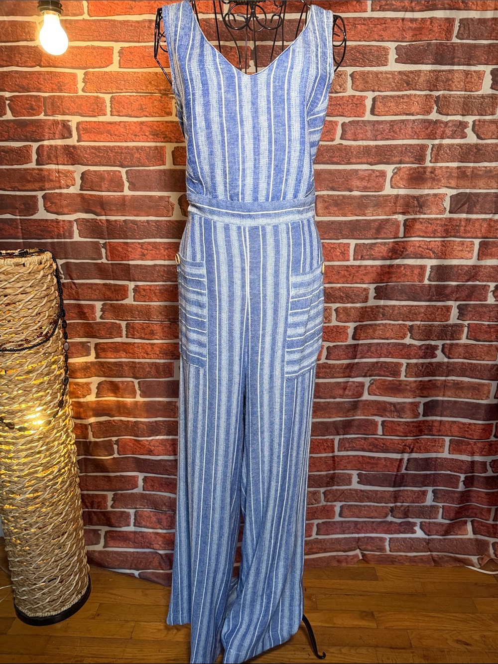 👖 Indigo Rein Striped Linen Jumpsuit w/ Open Back/Ties — Blue/White — Sz L / L